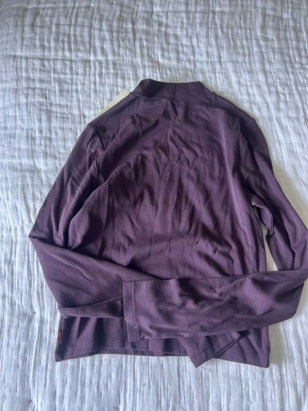 Levi's Slim Crew Tee in Deep Plum